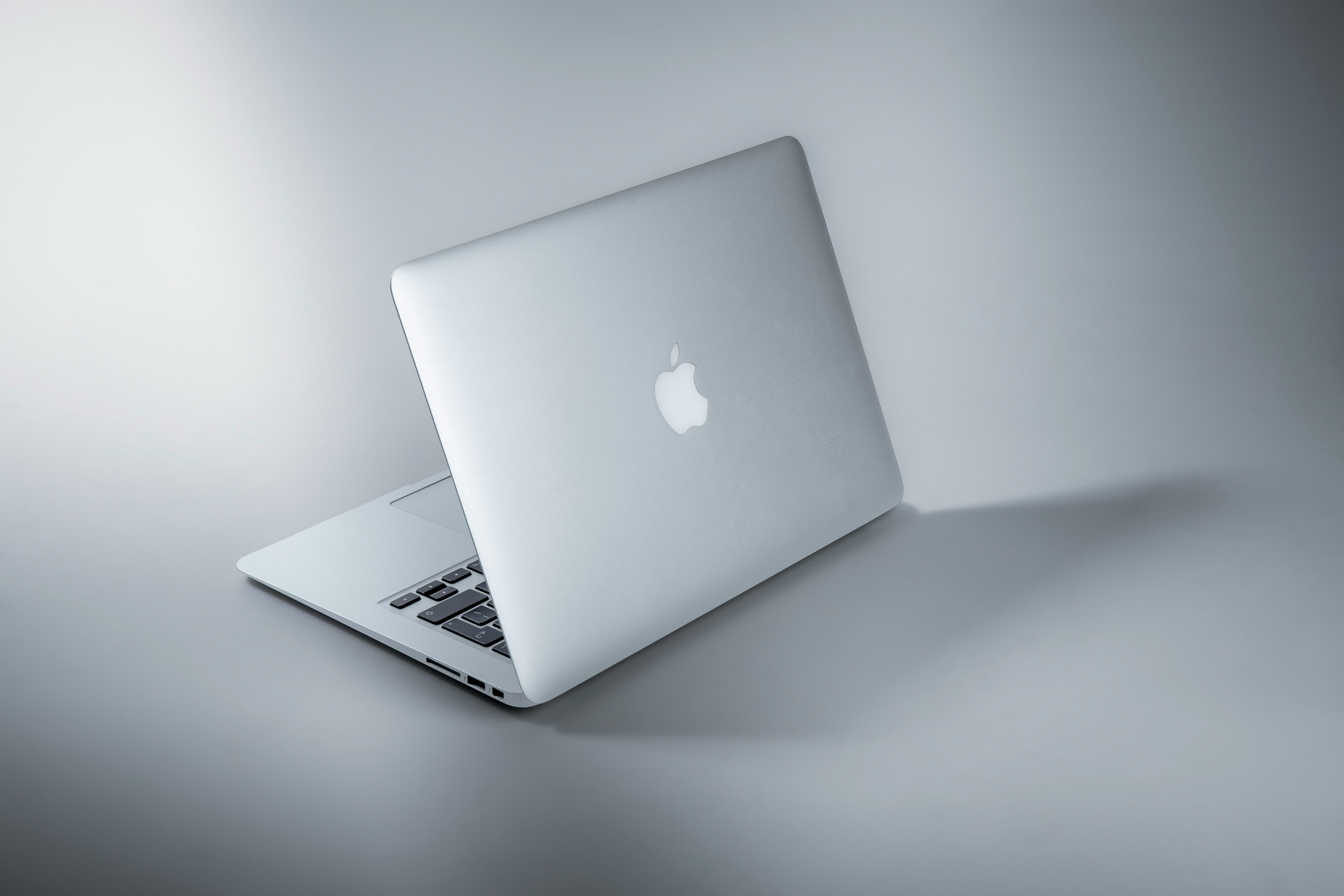 Laptop - electronics
